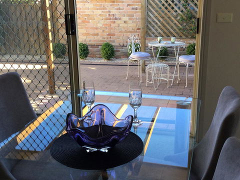 Tic Tac Toe Quality Accommodation - E Caravan Parks 0