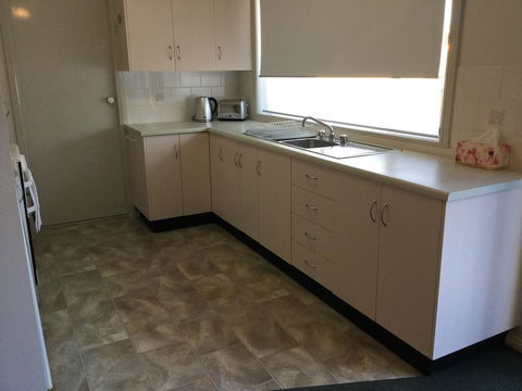 Tic Tac Toe Quality Accommodation - E Caravan Parks 13