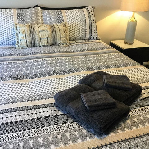 Tic Tac Toe Quality Accommodation - E Caravan Parks 4