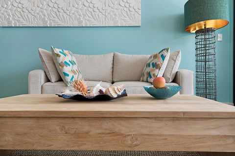 Arena Luxury Beachfront Apartment - E Caravan Parks 43