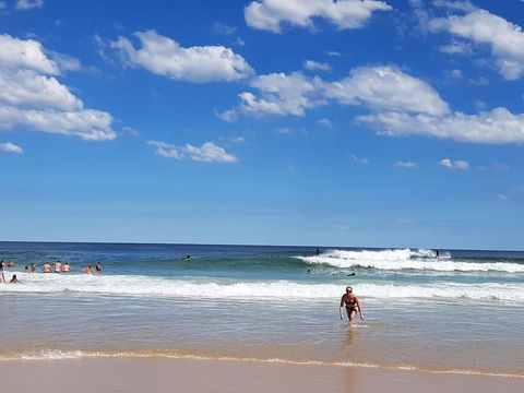 Arena Luxury Beachfront Apartment - E Caravan Parks 3