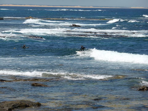 Arena Luxury Beachfront Apartment - E Caravan Parks 26