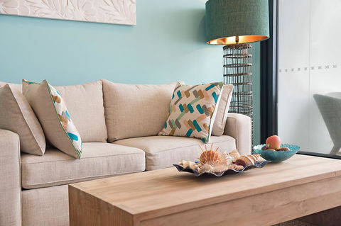 Arena Luxury Beachfront Apartment - E Caravan Parks 4