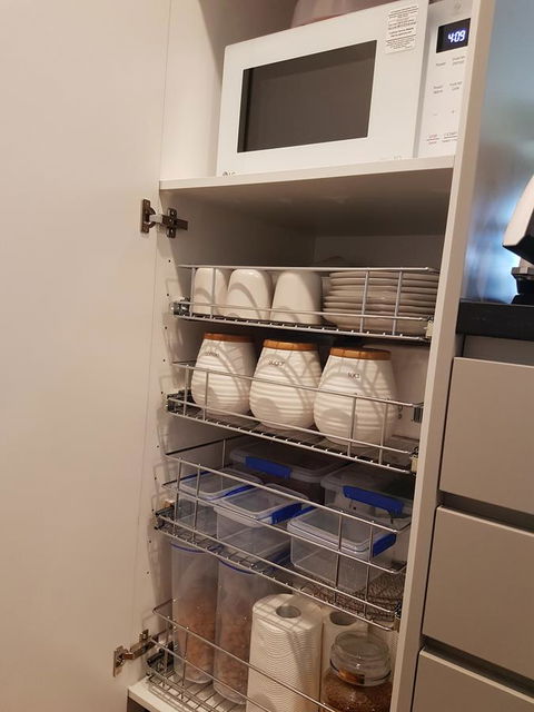 Arena Luxury Beachfront Apartment - E Caravan Parks 19