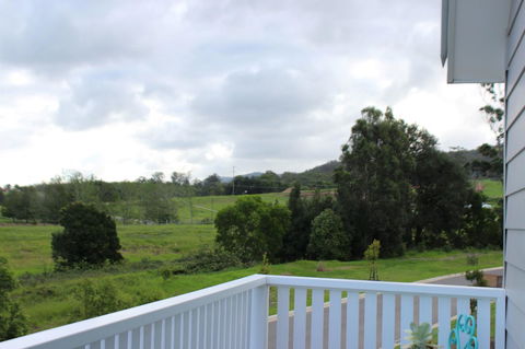 Red Waratah - E Caravan Parks 11