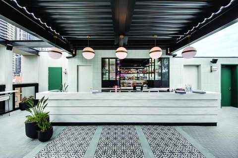 Vibe Hotel Sydney Darling Harbour - E Caravan Parks 10