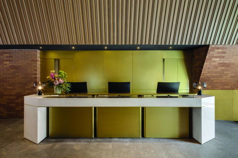 Vibe Hotel Sydney Darling Harbour - E Caravan Parks 22