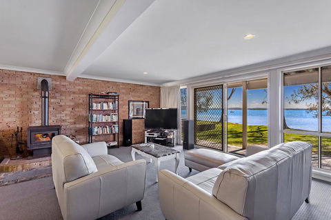 Foreshore Drive, 123, Sandranch - E Caravan Parks 1