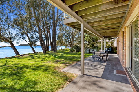 Foreshore Drive, 123, Sandranch - E Caravan Parks 16