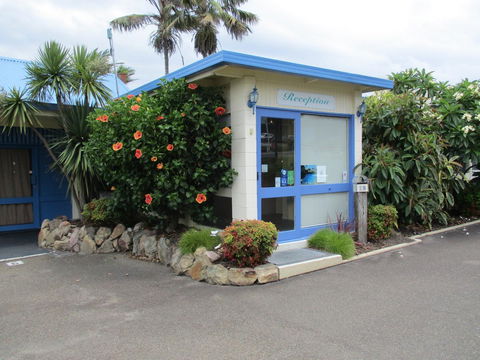 South Seas Motel - E Caravan Parks 17