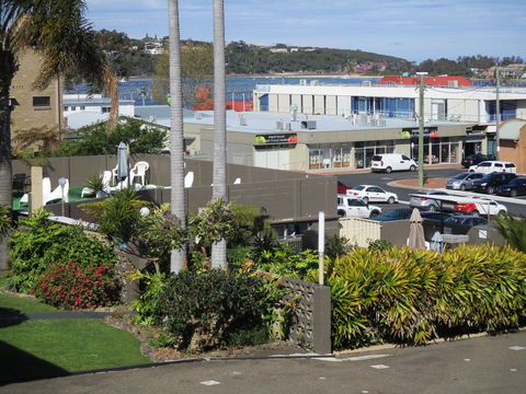 South Seas Motel - E Caravan Parks 13