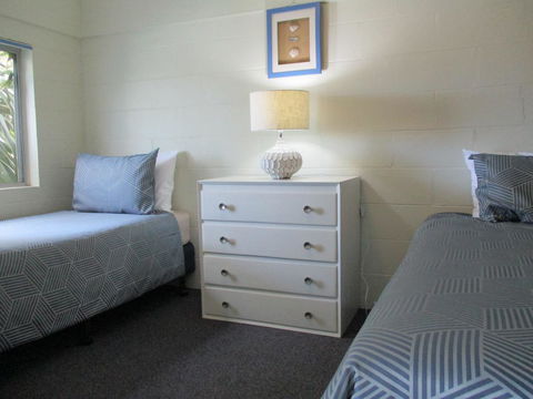 South Seas Motel - E Caravan Parks 8