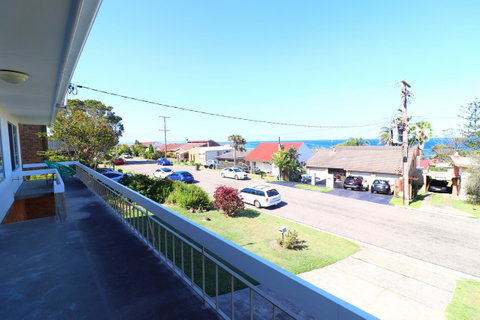 Coastal Horizons Beach House - E Caravan Parks 9