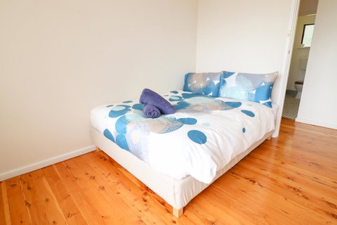 Coastal Horizons Beach House - E Caravan Parks 10
