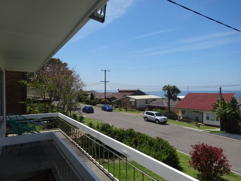 Coastal Horizons Beach House - E Caravan Parks 14