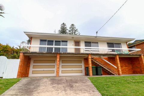 Coastal Horizons Beach House - E Caravan Parks 12