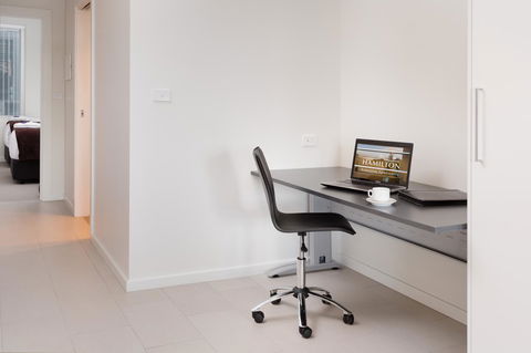 Hamilton Executive Apartments - E Caravan Parks 39