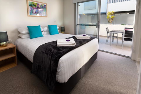Hamilton Executive Apartments - E Caravan Parks 10