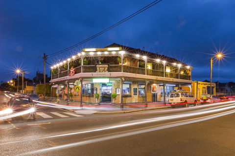 Hamilton Executive Apartments - E Caravan Parks 17