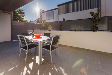 Hamilton Executive Apartments - E Caravan Parks 27