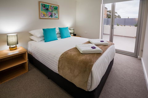 Hamilton Executive Apartments - E Caravan Parks 33