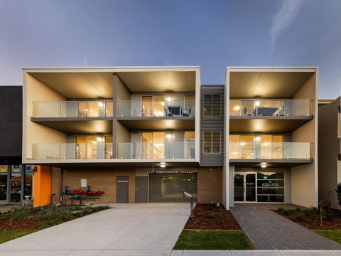 Hamilton Executive Apartments - E Caravan Parks 5