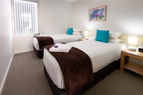 Hamilton Executive Apartments - E Caravan Parks 7