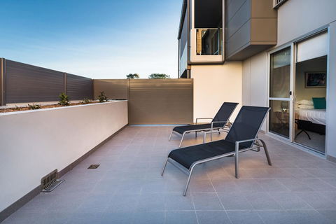Hamilton Executive Apartments - E Caravan Parks 28