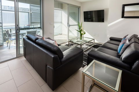 Hamilton Executive Apartments - E Caravan Parks 21