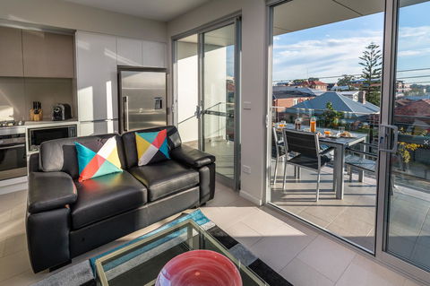 Hamilton Executive Apartments - E Caravan Parks 8