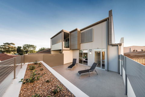 Hamilton Executive Apartments - E Caravan Parks 29