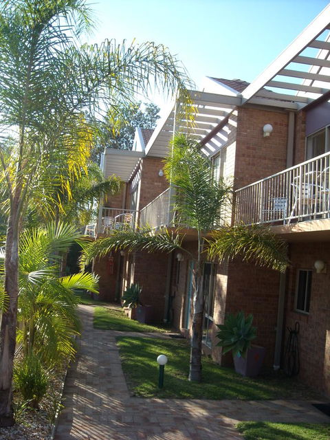 Beaches Apartments Merimbula - E Caravan Parks 3