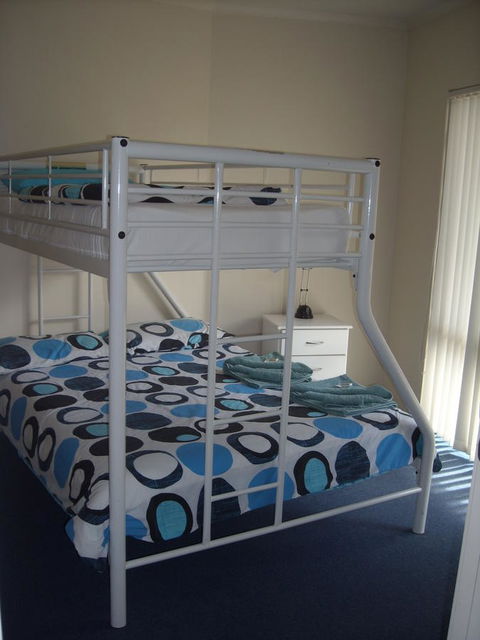 Beaches Apartments Merimbula - E Caravan Parks 8