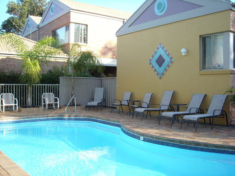 Beaches Apartments Merimbula - E Caravan Parks 5