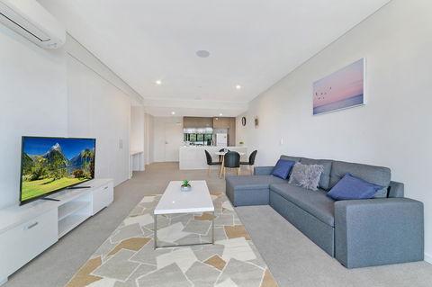 Stylish And Neat Two Bed Apartment In Wentworth Point - E Caravan Parks 1