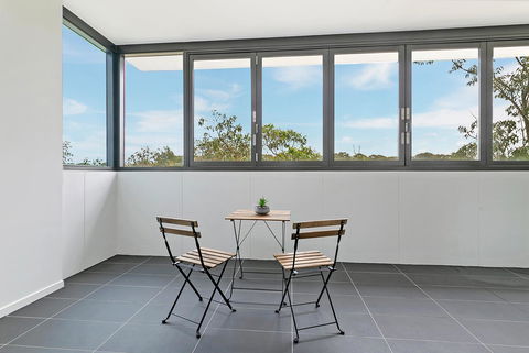 Stylish And Neat Two Bed Apartment In Wentworth Point - E Caravan Parks 8