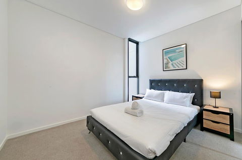 Stylish And Neat Two Bed Apartment In Wentworth Point - E Caravan Parks 6