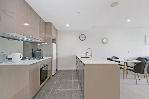 Stylish And Neat Two Bed Apartment In Wentworth Point - E Caravan Parks 5
