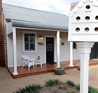 Thelma's Temora - E Caravan Parks
