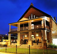 Perry Street Hotel - E Caravan Parks