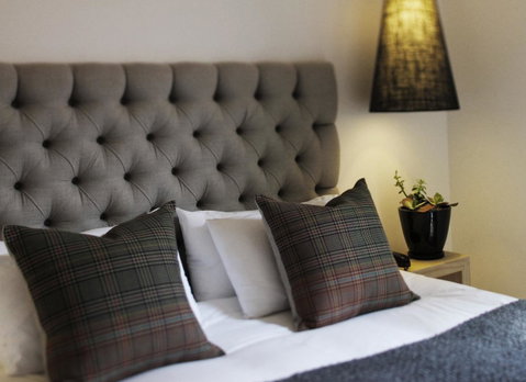 Perry Street Hotel - E Caravan Parks 10