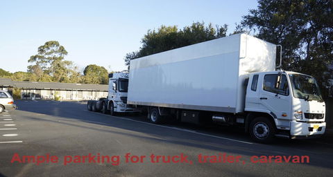 Highway Motor Inn Taree - E Caravan Parks 27