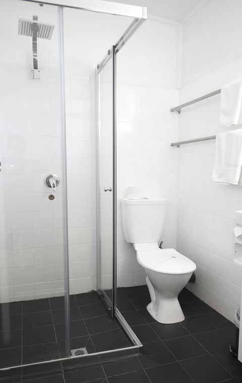 Highway Motor Inn Taree - E Caravan Parks 21