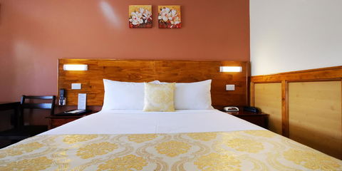 Highway Motor Inn Taree - E Caravan Parks 9