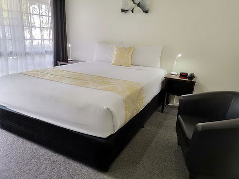 Highway Motor Inn Taree - E Caravan Parks 17