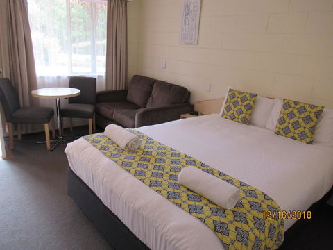 Moruya Motel - E Caravan Parks 0