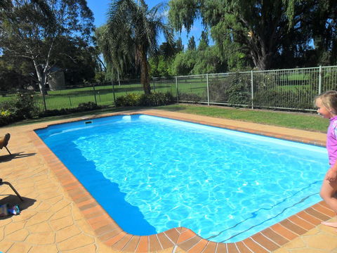 Moruya Motel - E Caravan Parks 35