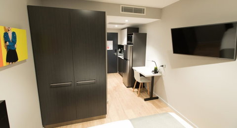 Studio 8 Residences - Adults Only - E Caravan Parks 12