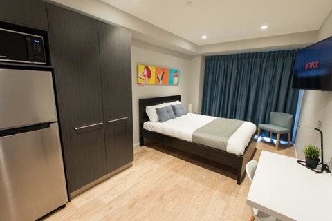 Studio 8 Residences - Adults Only - E Caravan Parks 11