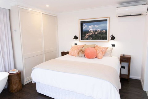 Belisi Farmstay Cottage - E Caravan Parks 5